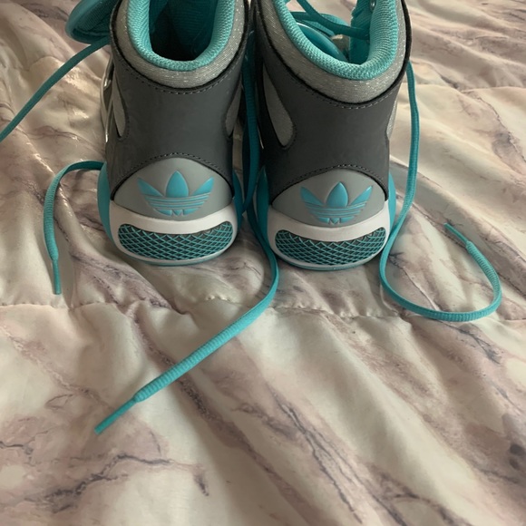 Reebok Shoes - Picture 3 of 4